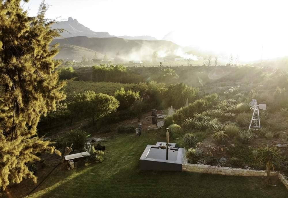 Sipreslaan Selfsorg Gastehuis Ladismith Bagian luar foto